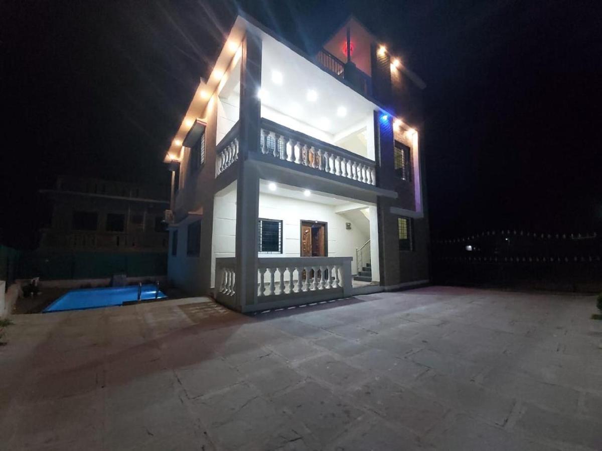 A2Zroomz Aarya Villa 4 Bhk Lonavala Bagian luar foto